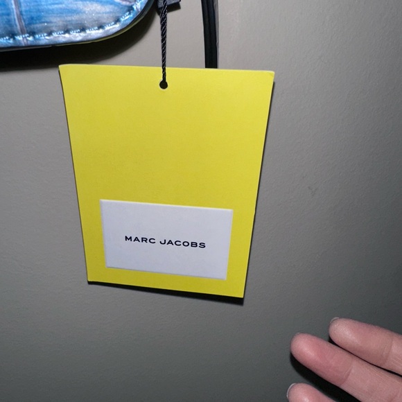 NWT 💙 Marc Jacobs Croc-Embossed Snapshot Camera Bag w/Metallic Faux-Fur Strap 🩵 - Picture 10 of 16